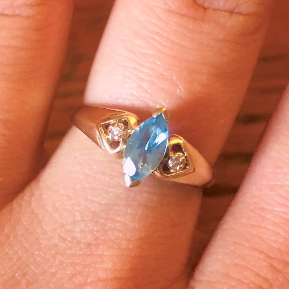 Vintage 10k Yellow Gold Marquise Aquamarine Ring